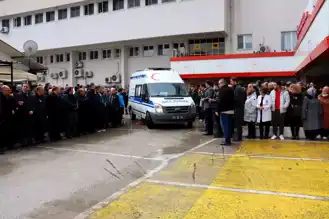 Hemşire Minecan Tek (32), Soğuk Algınlığından Kaybetti