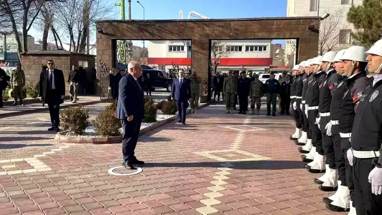 Bakan Güler, Iğdır'da Güvenlik İncelemesi Yaptı